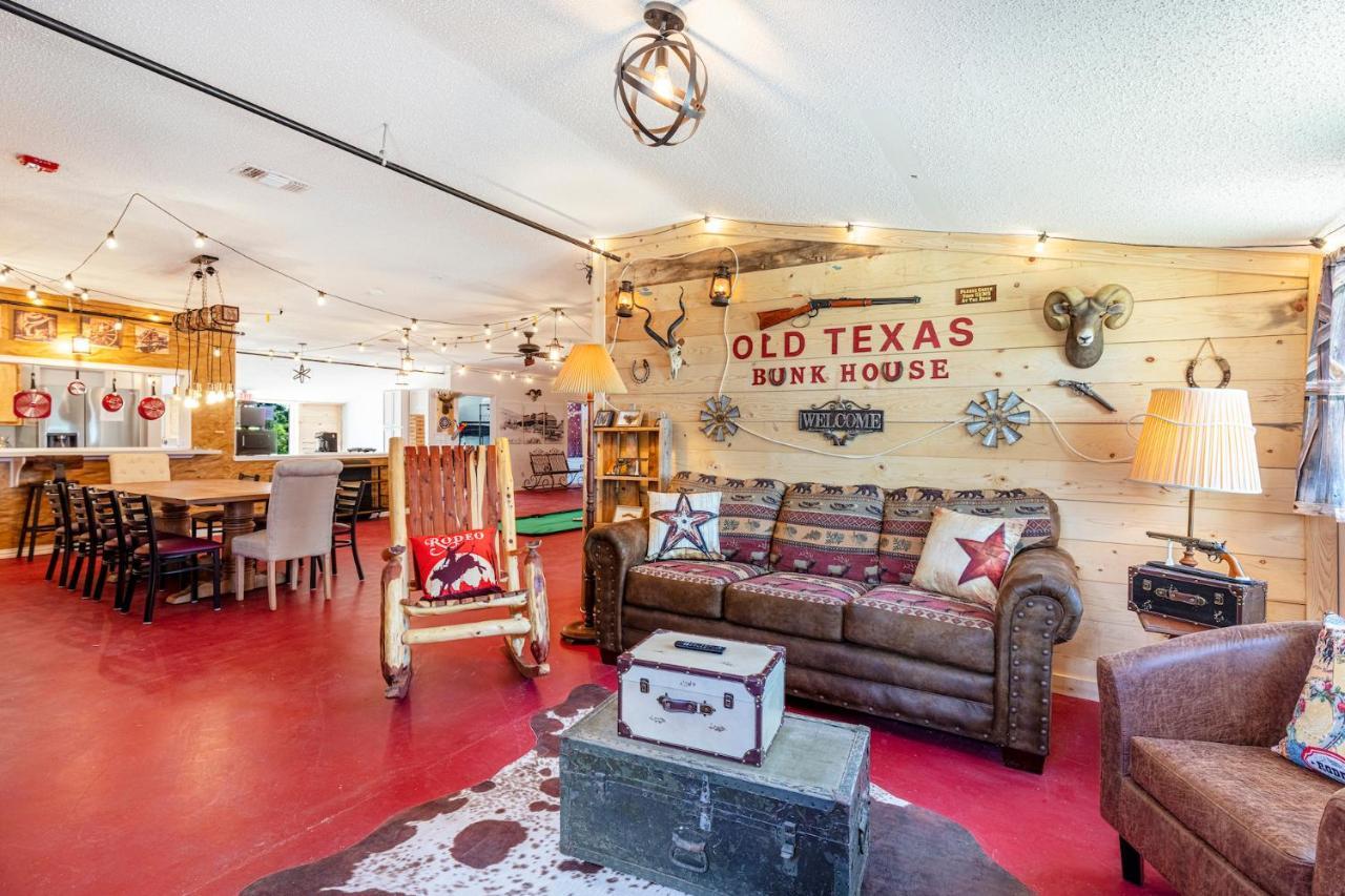 Хостел Old Texas Bunkhouse Wills Point Екстер'єр фото