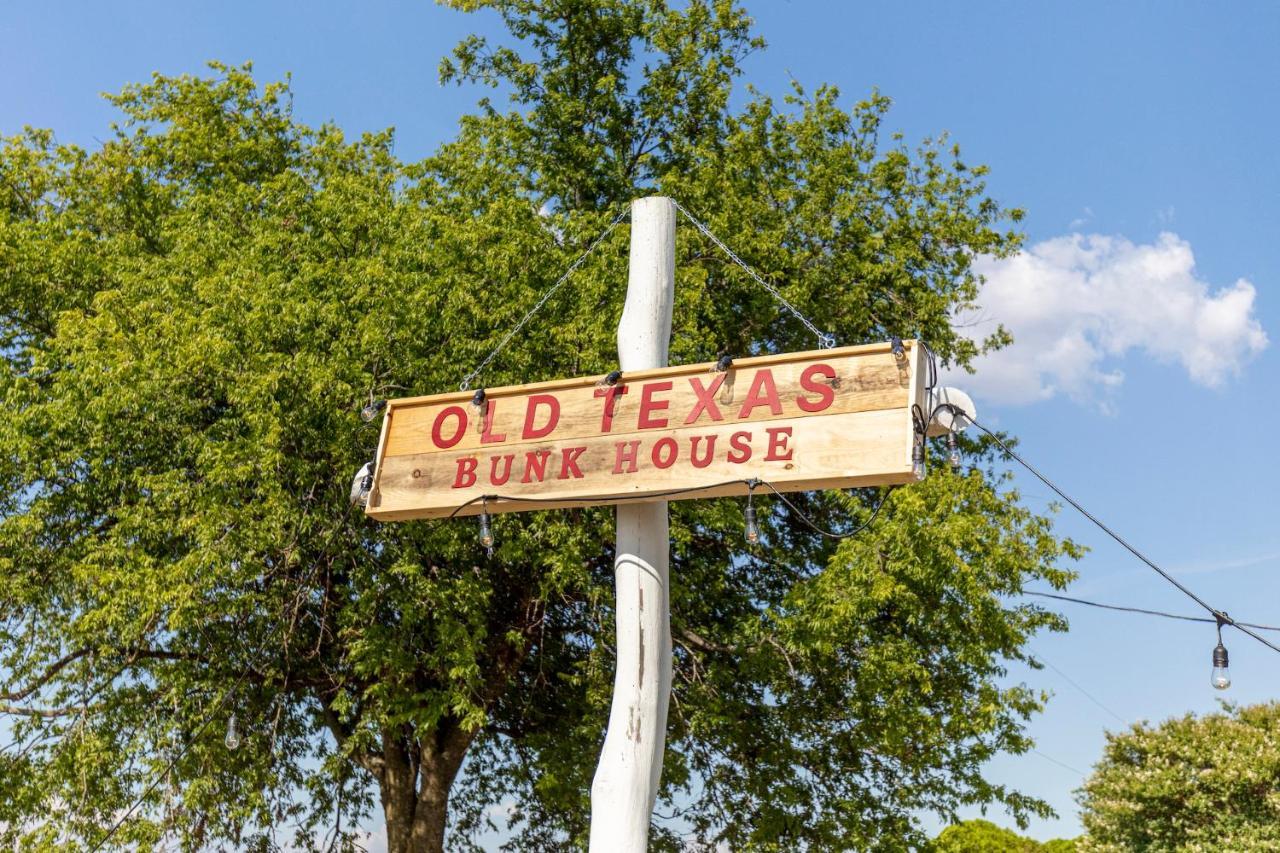 Хостел Old Texas Bunkhouse Wills Point Екстер'єр фото