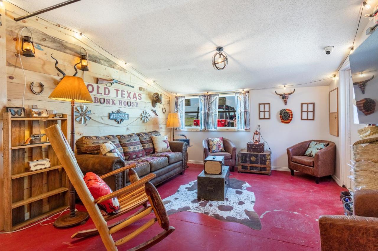 Хостел Old Texas Bunkhouse Wills Point Екстер'єр фото